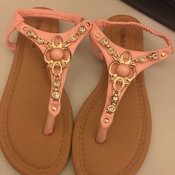 Two pairs of cute summer sandals - Picture 2 of 2